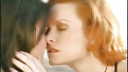 Con nhỏ đánh bại bà già và phim sec thu hay phó tổng thống