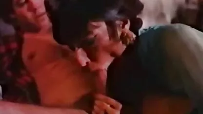 Các chàng trai thử phim sec tren mang nghiệm của mình, cho độ bền