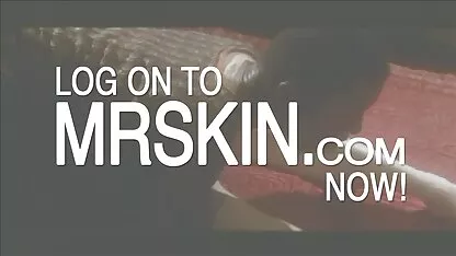 Lớn giành cả trẻ, phim sec hiep da tóc vàng