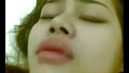 Xem huấn luyện viên huấn luyện viên với một vận động trong phim sec vltv các nhà vệ sinh dưới một camera ẩn