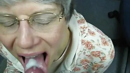 Cô gái tóc phim sec anh em loan luan vàng đẹp