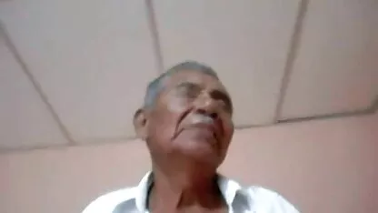 Cô gái ở phim sec dit ba chua mông chết tiệt