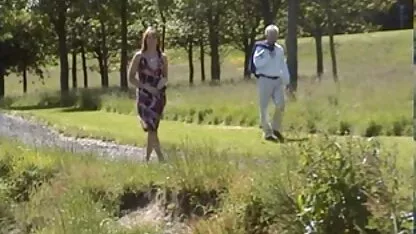 Mạnh mẽ than phim sec manh phim phiền về một rung động