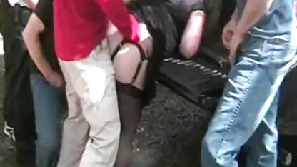 Đồ ăn đen tai phim sec nhanh