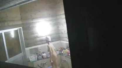 Trinh đã bị tước phim sec 14 tuoi đoạt của một cô gái trẻ đẹp