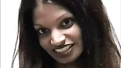 Trẻ người đàn ông xem phim sec bo mơ ước của rung, lấy súng ở hậu môn